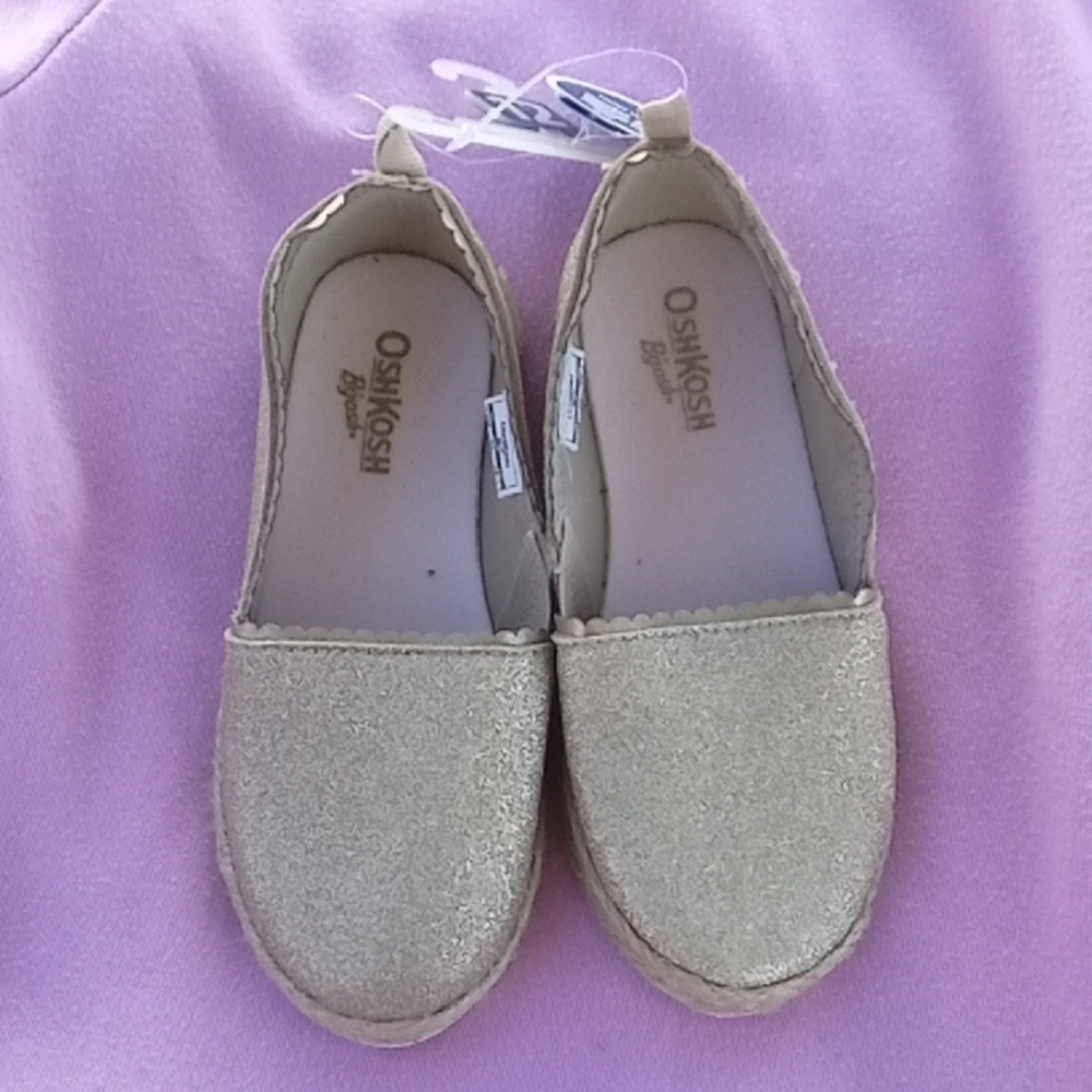 OshKosh B'gosh Glittery Gold Dress Shoes